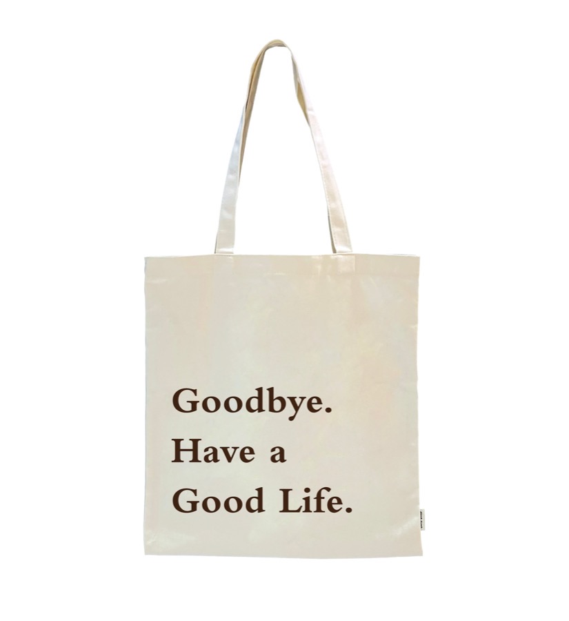 a dümbdumb tote, ready to be branded